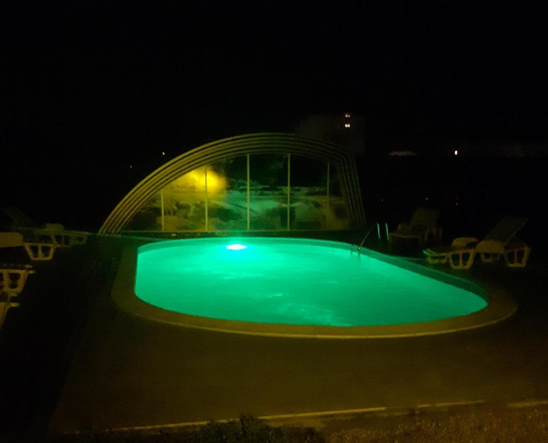 Villa Kalypso Bihac Bagian luar foto